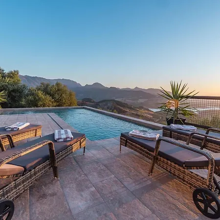 Villa Fahrenheit El Gastor