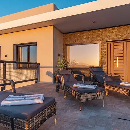 Fahrenheit Villa *